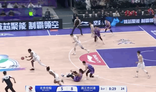 🏀CBA战报：廖三宁24分&amp;萨林杰16+16+9 孙铭徽20+8 北控98-85广厦